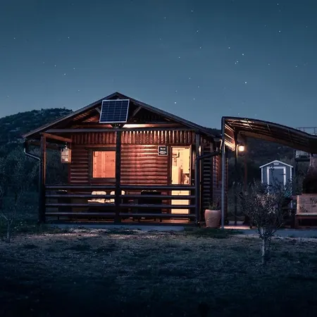 Robinson House Orkula In The Heart Of Olive's Yard