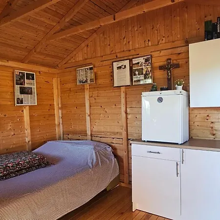 Robinson House Orkula In The Heart Of Olive's Yard Vikendica